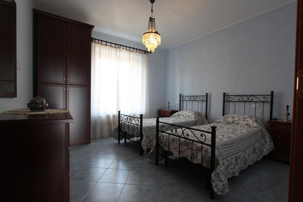 La Fonda Casa Vacanze-Appartamenti Con Piscina Санто Стефано ди Магра Стая снимка
