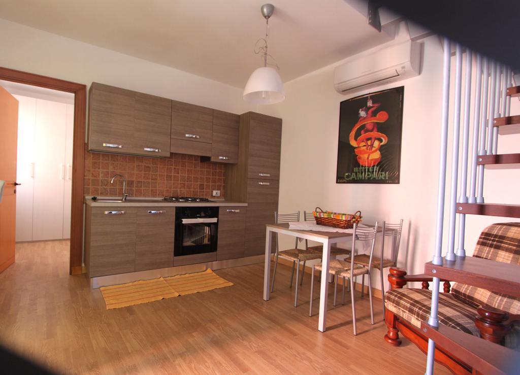 La Fonda Casa Vacanze-Appartamenti Con Piscina Санто Стефано ди Магра Стая снимка